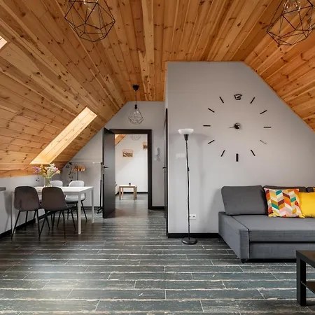 Slone & Beer Aparthotel 3*