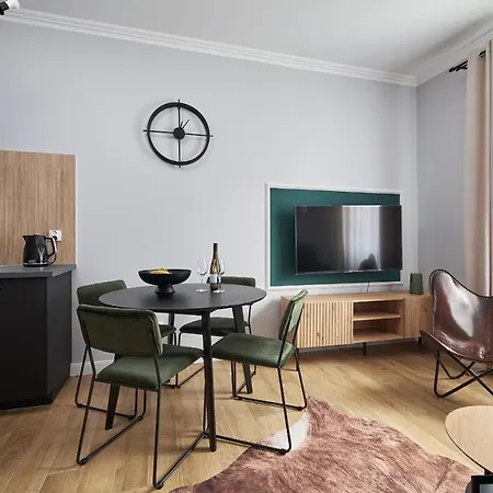 Slone & Beer 公寓式酒店 库多瓦-兹德鲁伊